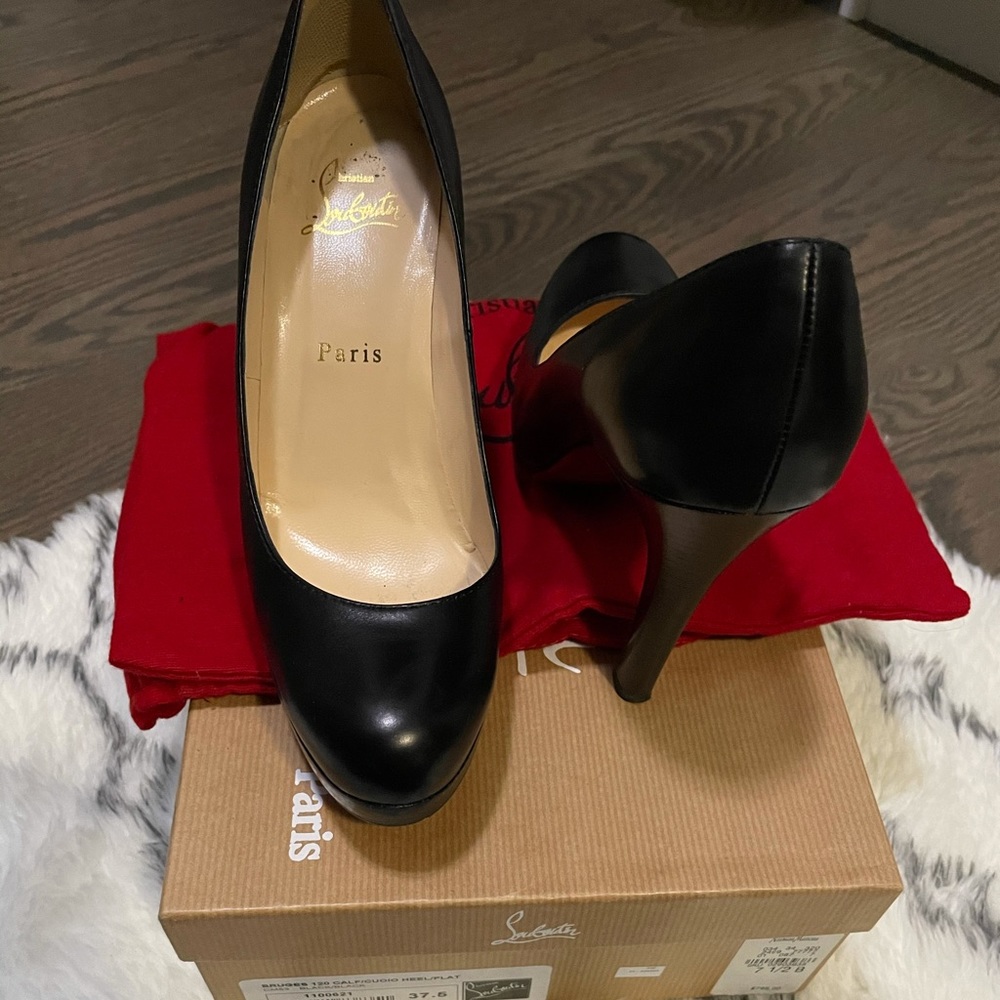 Christian Louboutin Bruges 120 size 7.5